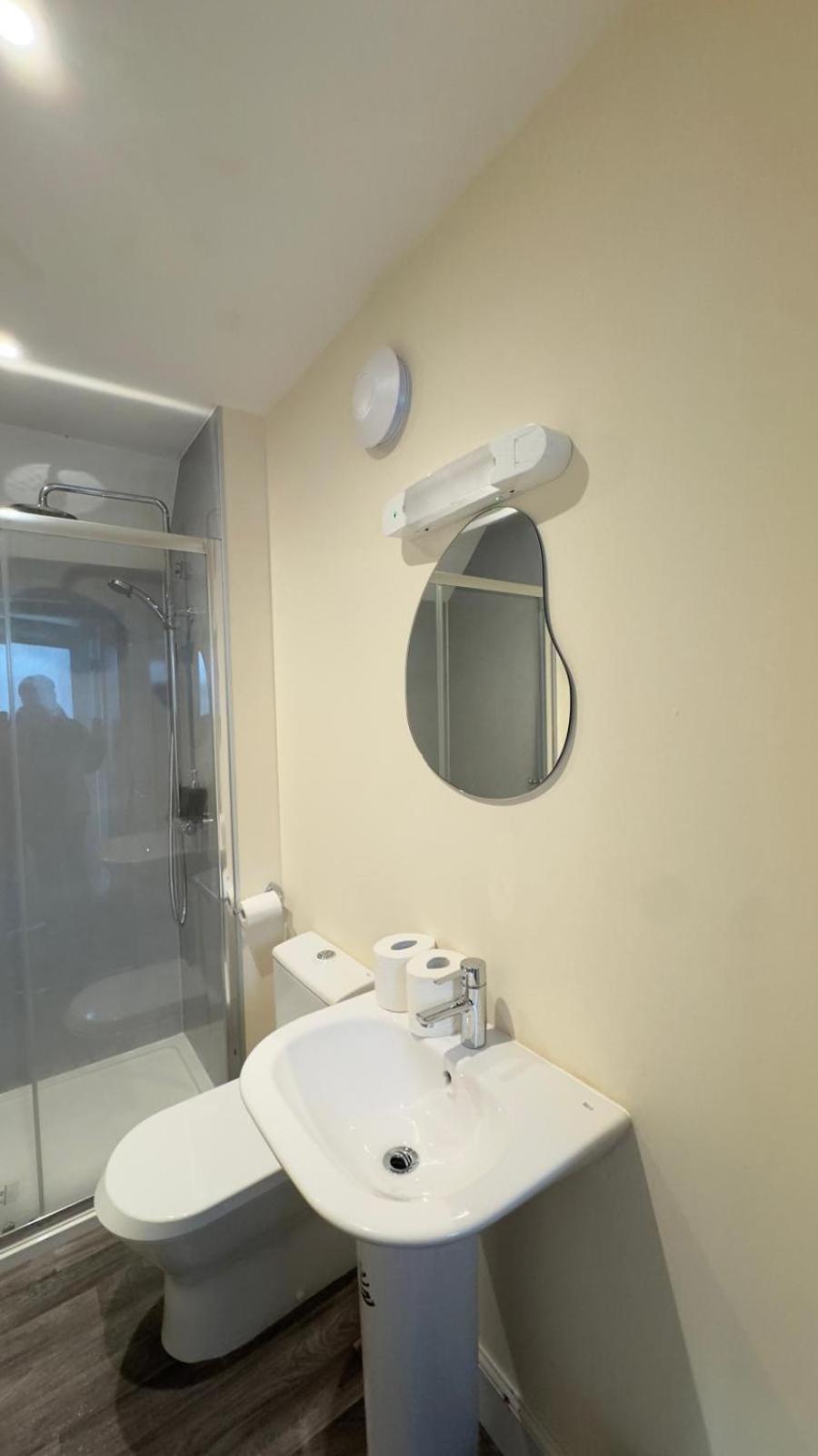 The Waverley Inn Holiday Homes Инвернесс Экстерьер фото